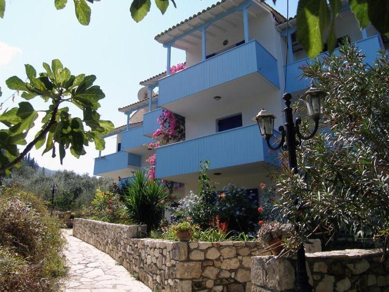 Milos Studios Lourdata  Bagian luar foto