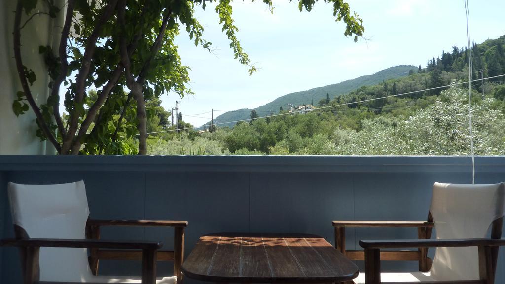 Milos Studios Lourdata  Bagian luar foto